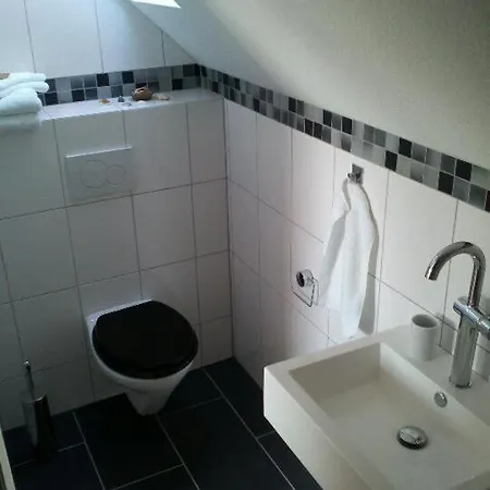 Klimatisiertes Dachgeschoss In Recklinghausen- Nord
